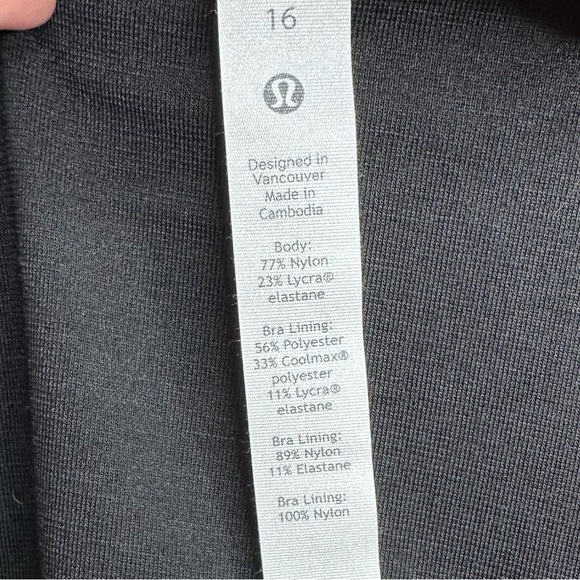 Lululemon Invigorate Tank Cropped Padded Built in Shelf Bra Leopard Camo Size 16 - Picture 9 of 9